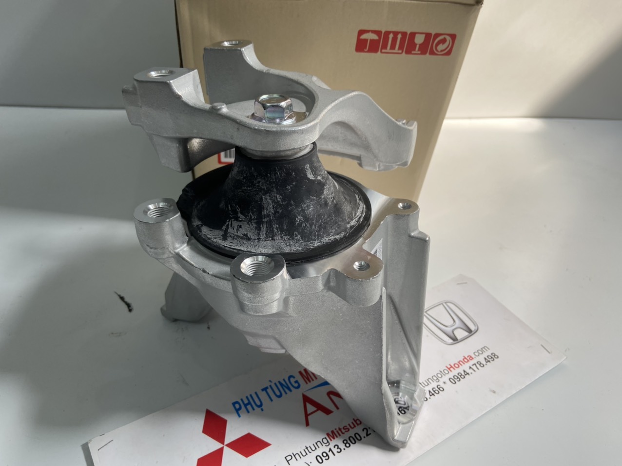 Chân máy dầu xe Honda CRV